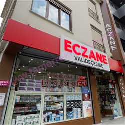 Eczane Cephe Tabelası, Valideçeşme Eczanesi
