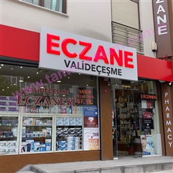 Eczane Cephe Tabelası, Valideçeşme Eczanesi